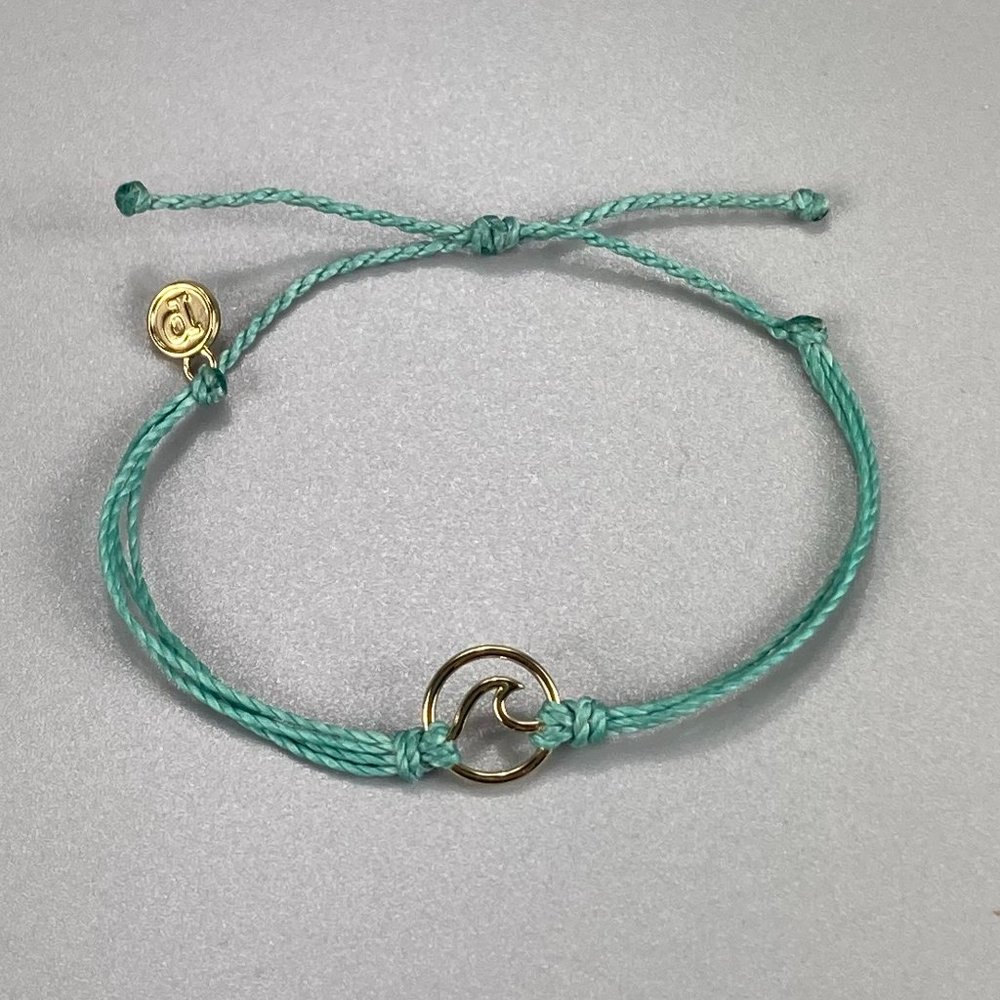 Pura Vida Gold Wave Charm